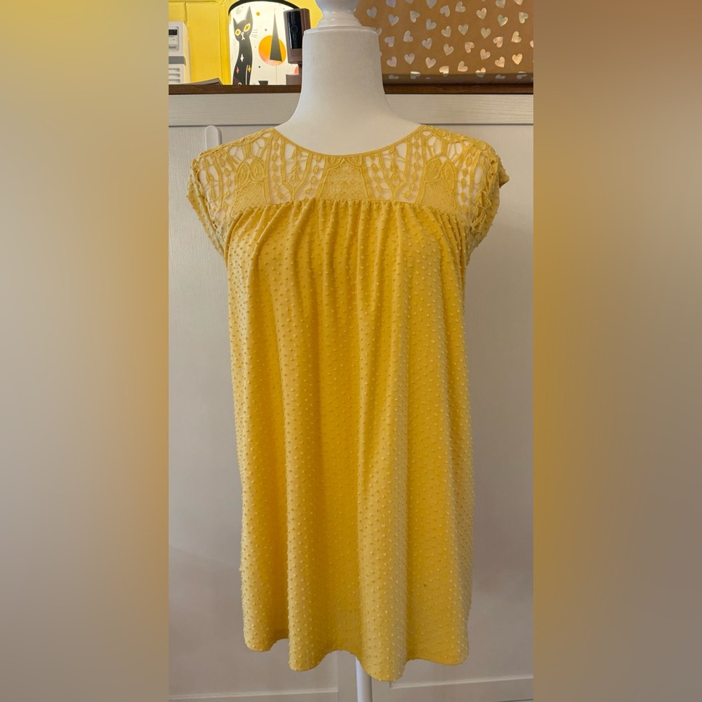 Zac & Rachel Short-Sleeve Blouse with Crochet Neckline
